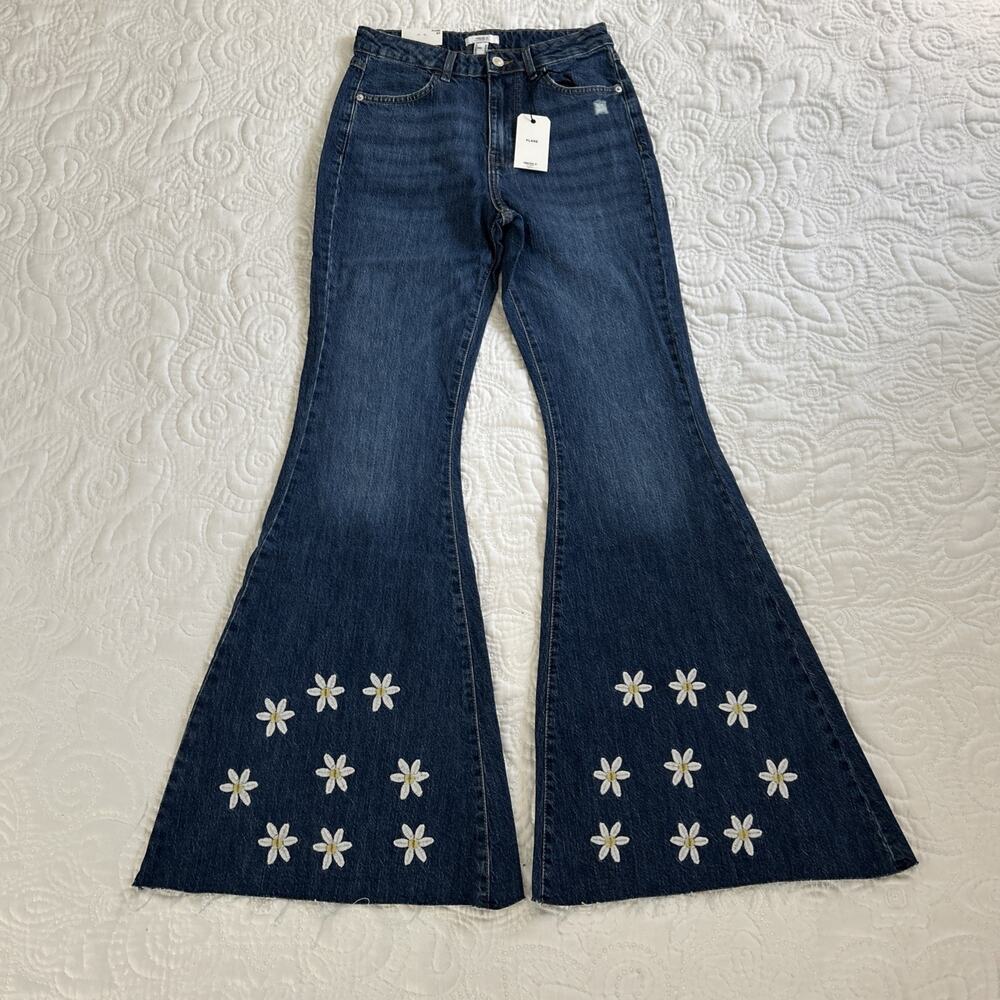 NWT Forever 21 Flare Jeans Women’s 27 Daisies High Rise Slim Fit Blue